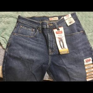 NWT Mens Wrangler Jeans  30x32